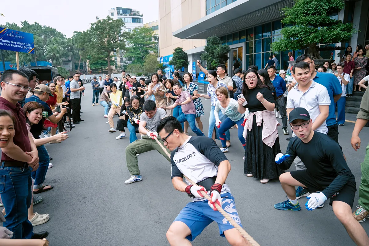 Tuổi trẻ VTV sôi nổi với các hoạt động thể thao chào mừng 95 năm thành lập Đoàn TNCS Hồ Chí Minh- Ảnh 7. Tuổi trẻ VTV sôi nổi với các hoạt động thể thao chào mừng 95 năm thành lập Đoàn TNCS Hồ Chí Minh - Ảnh 8.