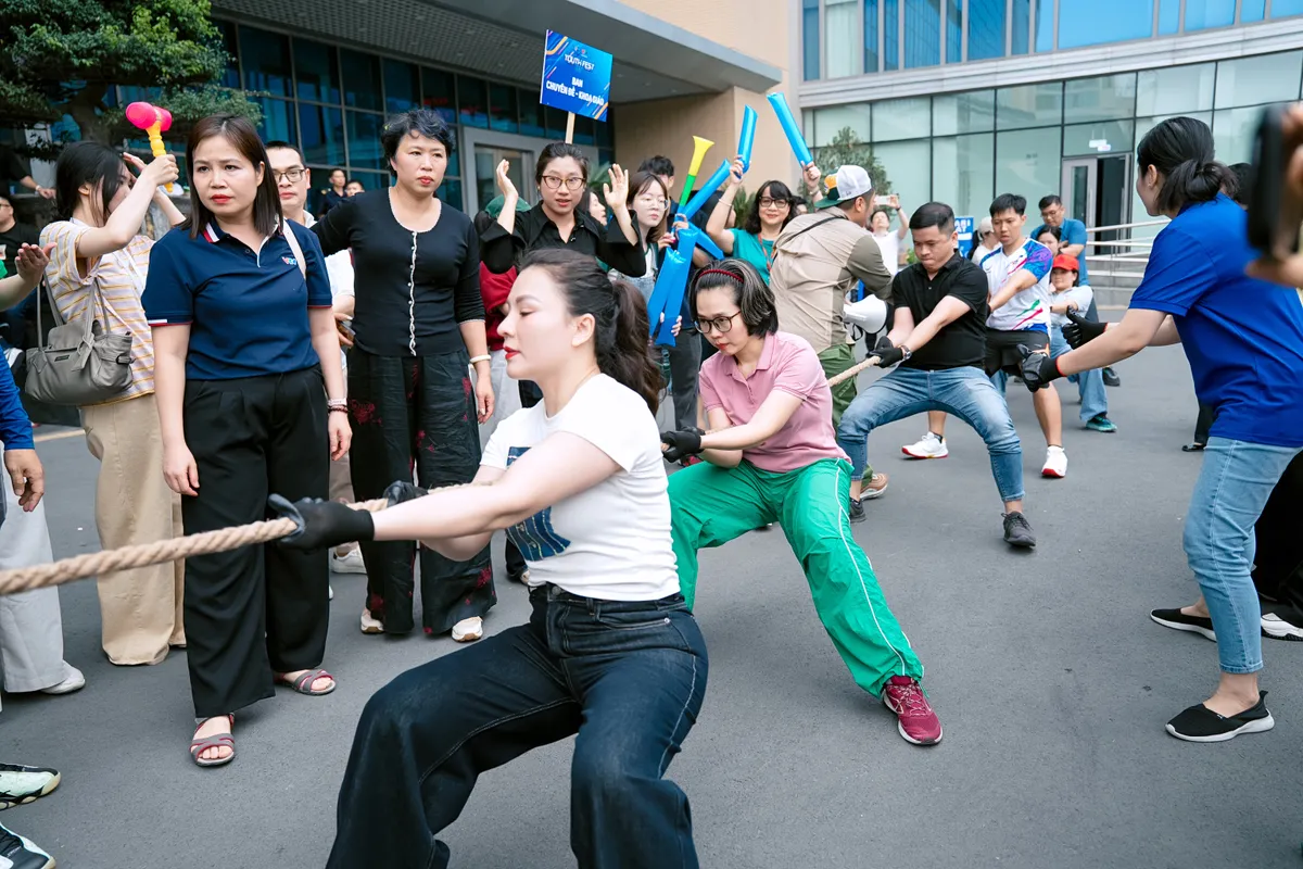 Tuổi trẻ VTV sôi nổi với các hoạt động thể thao chào mừng 95 năm thành lập Đoàn TNCS Hồ Chí Minh- Ảnh 1. Tuổi trẻ VTV sôi nổi với các hoạt động thể thao chào mừng 95 năm thành lập Đoàn TNCS Hồ Chí Minh - Ảnh 2.