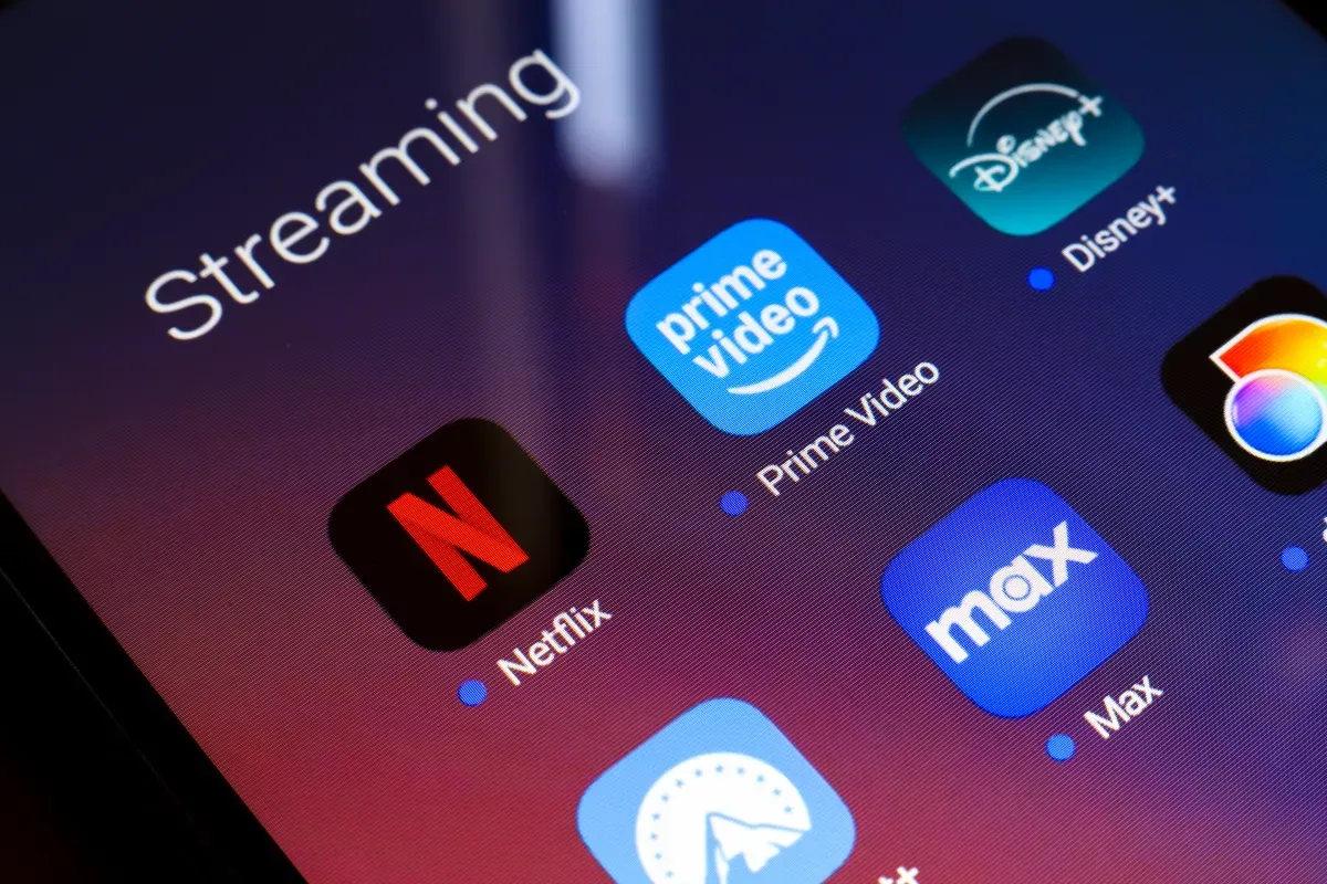 Netflix tăng giá dịch vụ, gói rẻ nhất lên 8,99 USD/tháng - Ảnh 1.