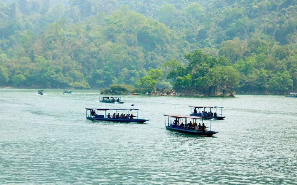 Hồ Ba Bể với nhiều tiềm năng phát triển du lịch.