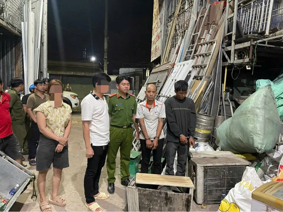 Bắt nhanh nh&oacute;m trộm thiết bị viễn th&ocirc;ng trong KCN Long Th&agrave;nh - Ảnh 2.