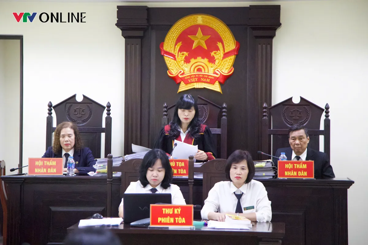 Cựu hiệu trưởng trường THCS Ba Đ&igrave;nh lĩnh &aacute;n 3 năm 6 th&aacute;ng t&ugrave; - Ảnh 1.