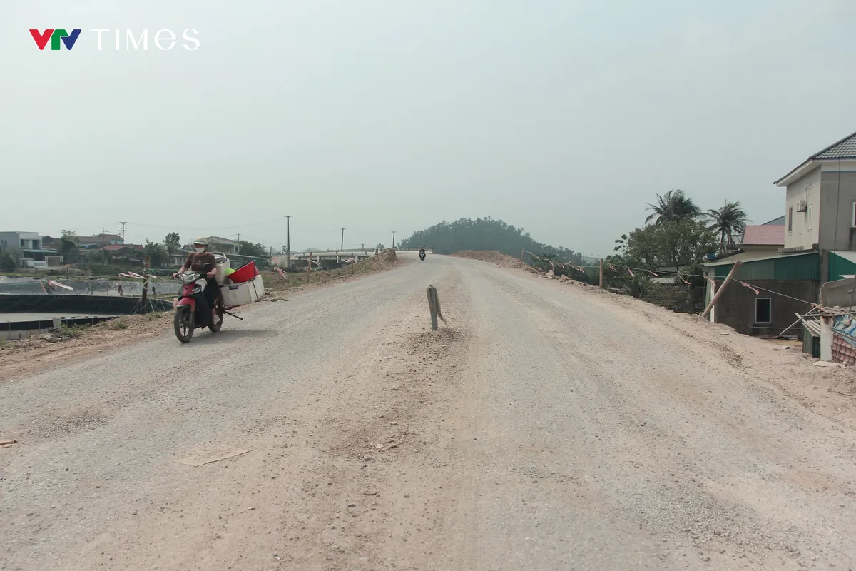 Nghệ An: Sắp ho&agrave;n th&agrave;nh dự &aacute;n đường ven biển hơn 4.600 tỷ đồng - Ảnh 1.
