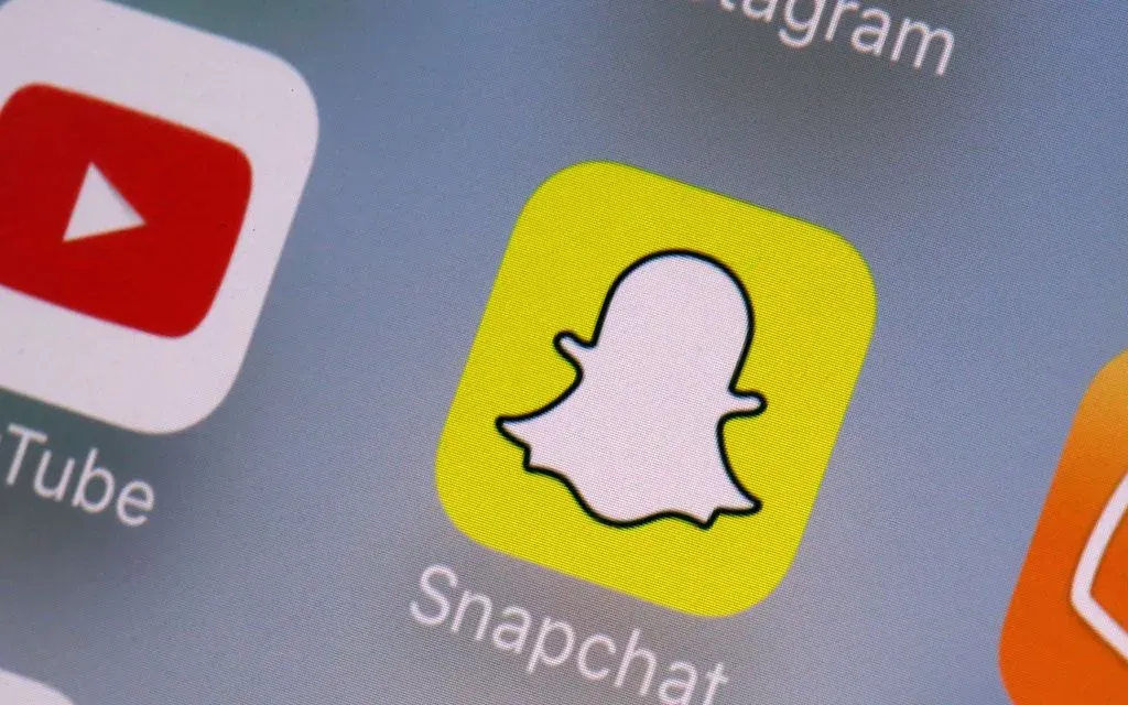 EU điều tra Snapchat v&igrave; lo ngại chưa bảo vệ tốt trẻ em v&agrave; kiểm so&aacute;t nội dung vi phạm- Ảnh 1.