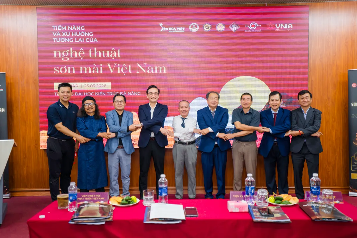 Sơn mài hội họa Việt Nam (1930 - 2030): Hành trình đánh thức giá trị di sản- Ảnh 7. Sơn mài hội họa Việt Nam (1930 - 2030): Hành trình đánh thức giá trị di sản- Ảnh 7.