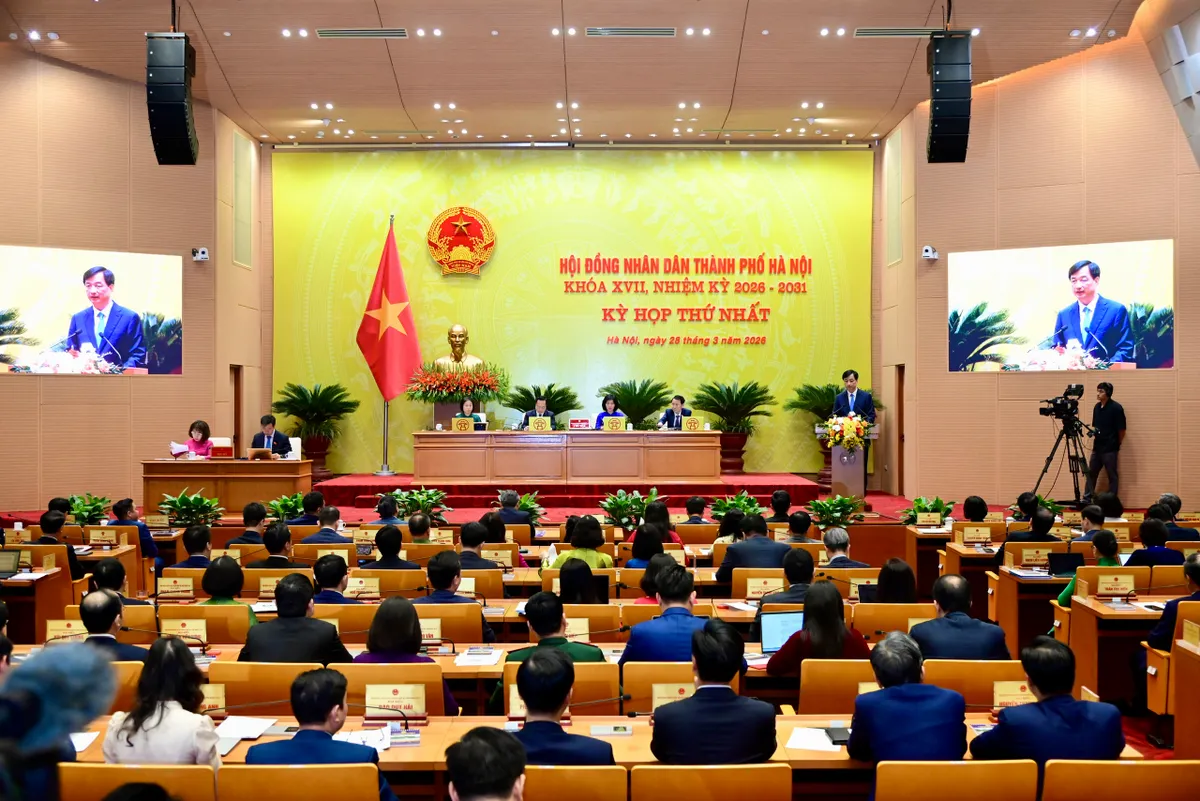 Bí thư Hà Nội: Đánh giá cán bộ bằng KPI, kiên quyết thay thế người yếu kém - Ảnh 1.