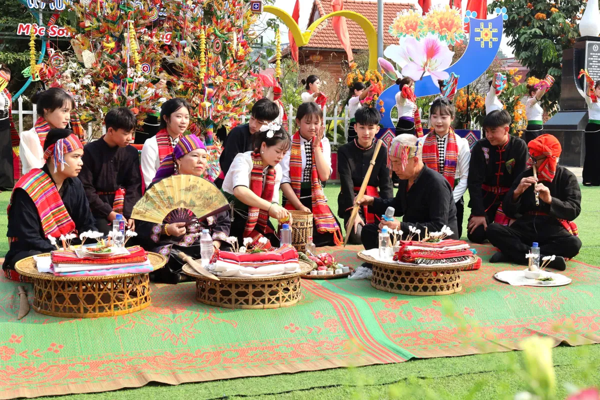 Đặc sắc Lễ hội Hết Chá ở Mộc Sơn, Sơn La - Ảnh 2.