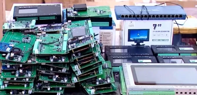 Khởi tố 74 bị can trong vụ can thiệp dữ liệu quan trắc m&ocirc;i trường tại h&agrave;ng trăm doanh nghiệp- Ảnh 1.