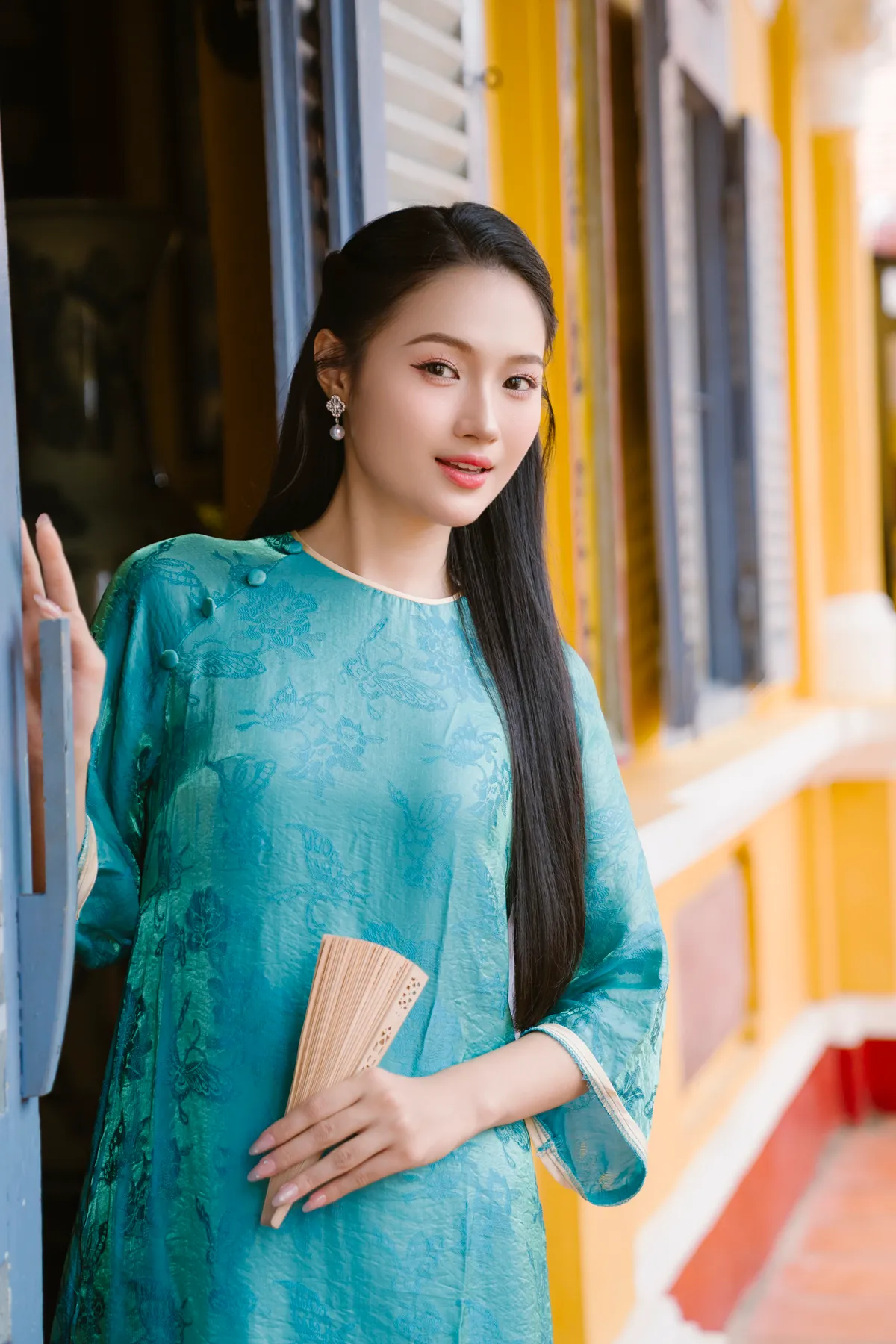 Nhan sắc ngọt ng&agrave;o của MC VTV thắng giải Người đẹp Du lịch Miss World Vietnam 2025- Ảnh 3.
