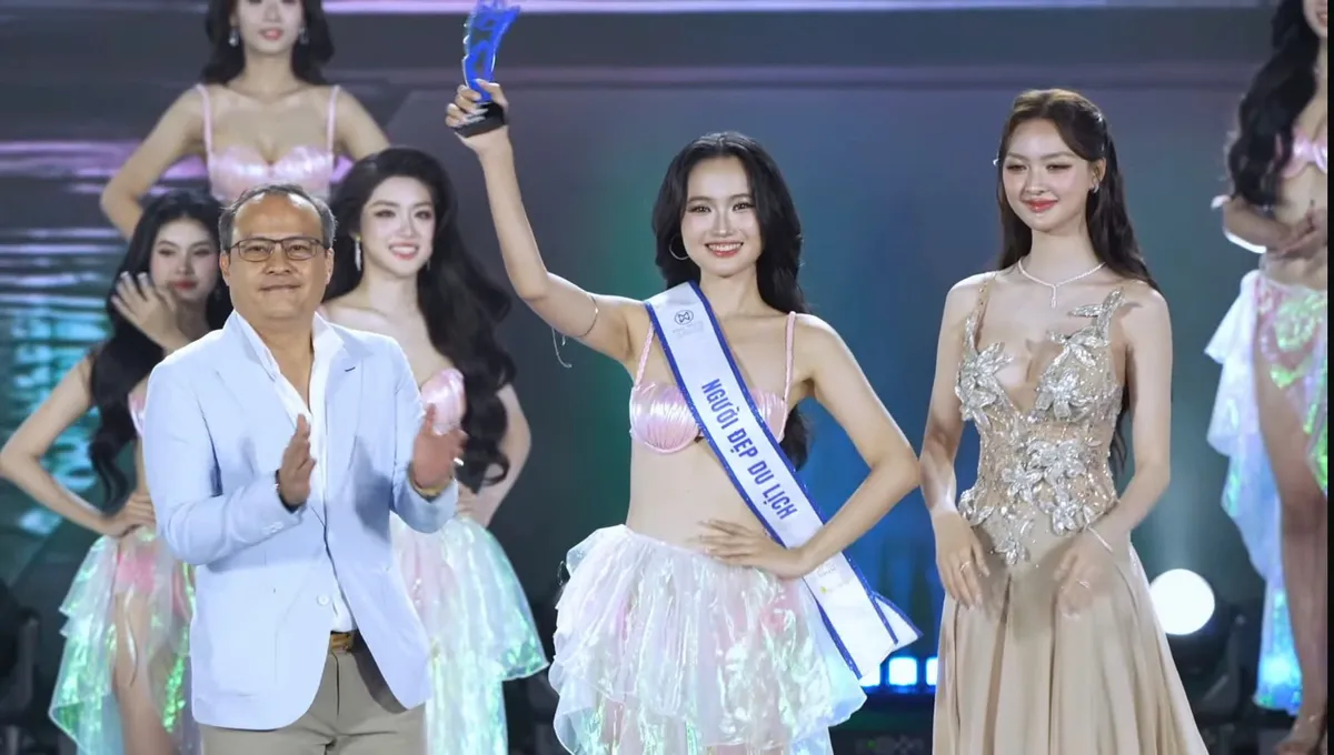 Nhan sắc ngọt ng&agrave;o của MC VTV thắng giải Người đẹp Du lịch Miss World Vietnam 2025- Ảnh 4.