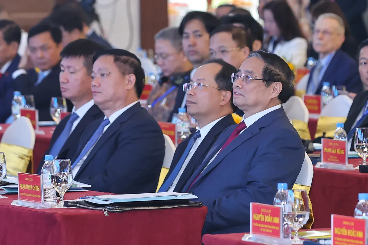Thủ tướng Phạm Minh Chính dự Hội nghị xúc tiến đầu tư Thanh Hóa, khẳng định đồng hành cùng doanh nghiệp- Ảnh 1. Thủ tướng Phạm Minh Chính dự Hội nghị xúc tiến đầu tư Thanh Hóa, khẳng định đồng hành cùng doanh nghiệp- Ảnh 1.