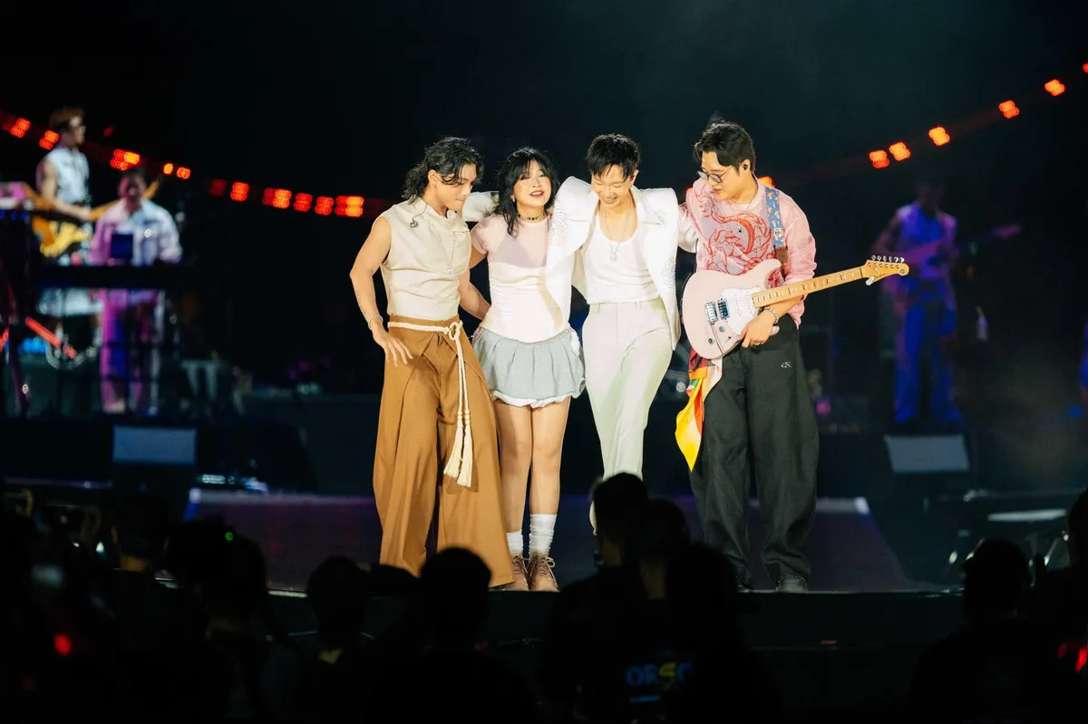 Ho&agrave;ng Dũng điểm lại h&agrave;nh tr&igrave;nh rực rỡ c&ugrave;ng gần 10.000 kh&aacute;n giả - Ảnh 1.