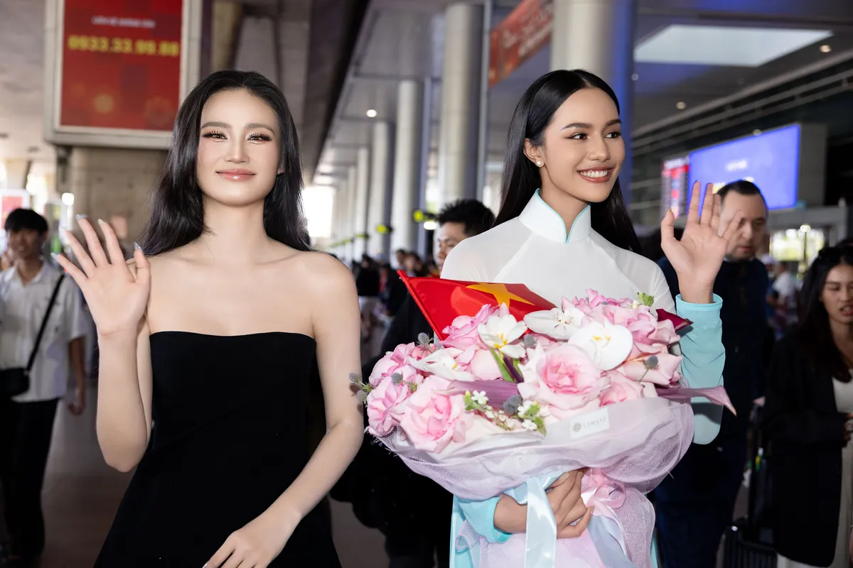 Miss World 2025 - Opal Suchata - khoe nhan sắc rạng rỡ khi mặc áo dài - Ảnh 1.