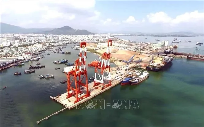 Việt Nam giảm giá dịch vụ hoa tiêu hàng hải nhằm hỗ trợ tàu biển