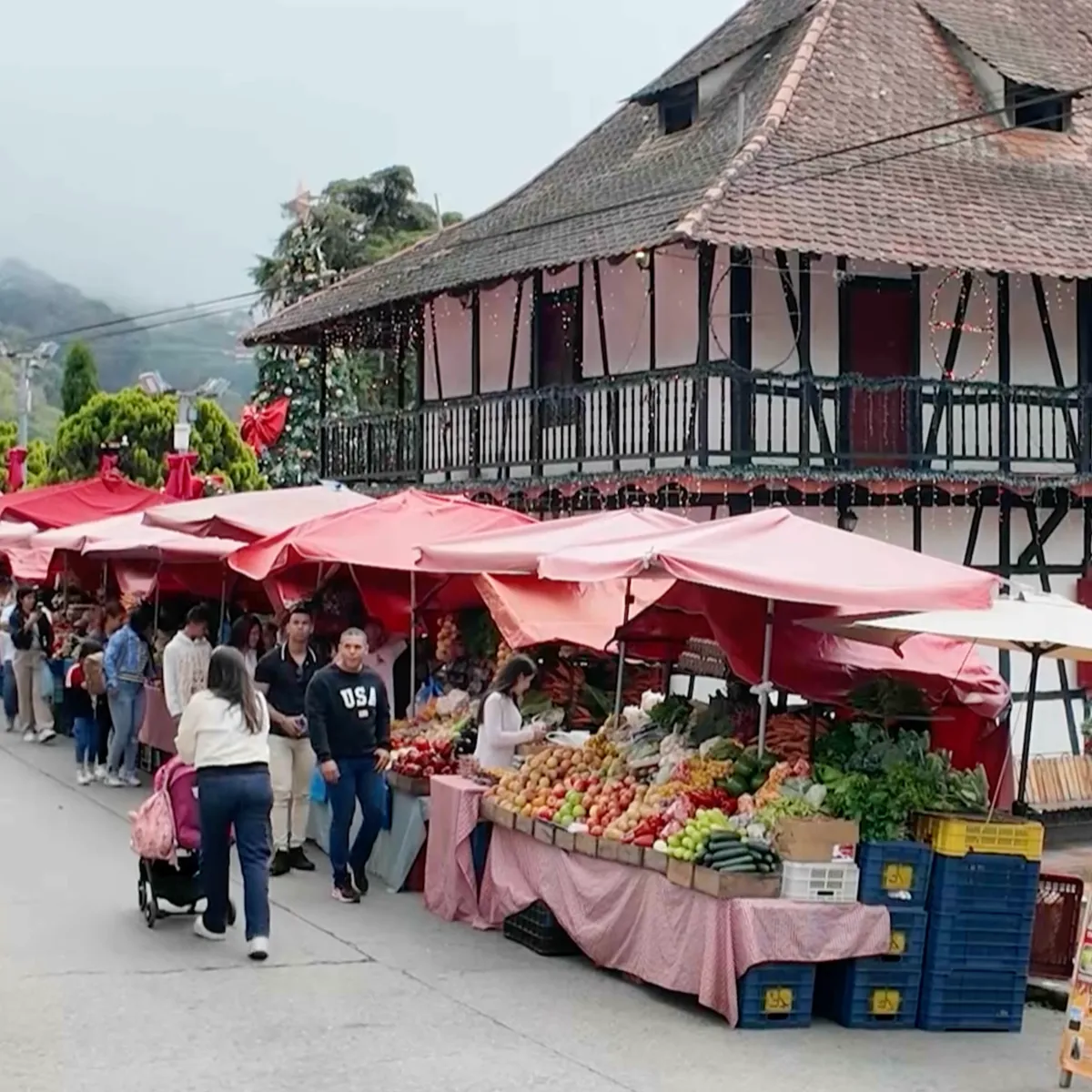 Những "mảnh ghép" Châu Âu giữa Venezuela- Ảnh 1. Những "mảnh ghép" Châu Âu giữa Venezuela- Ảnh 1.