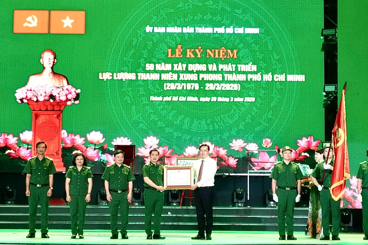 Thanh ni&ecirc;n xung phong TP Hồ Ch&iacute; Minh v&agrave; sứ mệnh trong  kỷ nguy&ecirc;n mới - Ảnh 13.