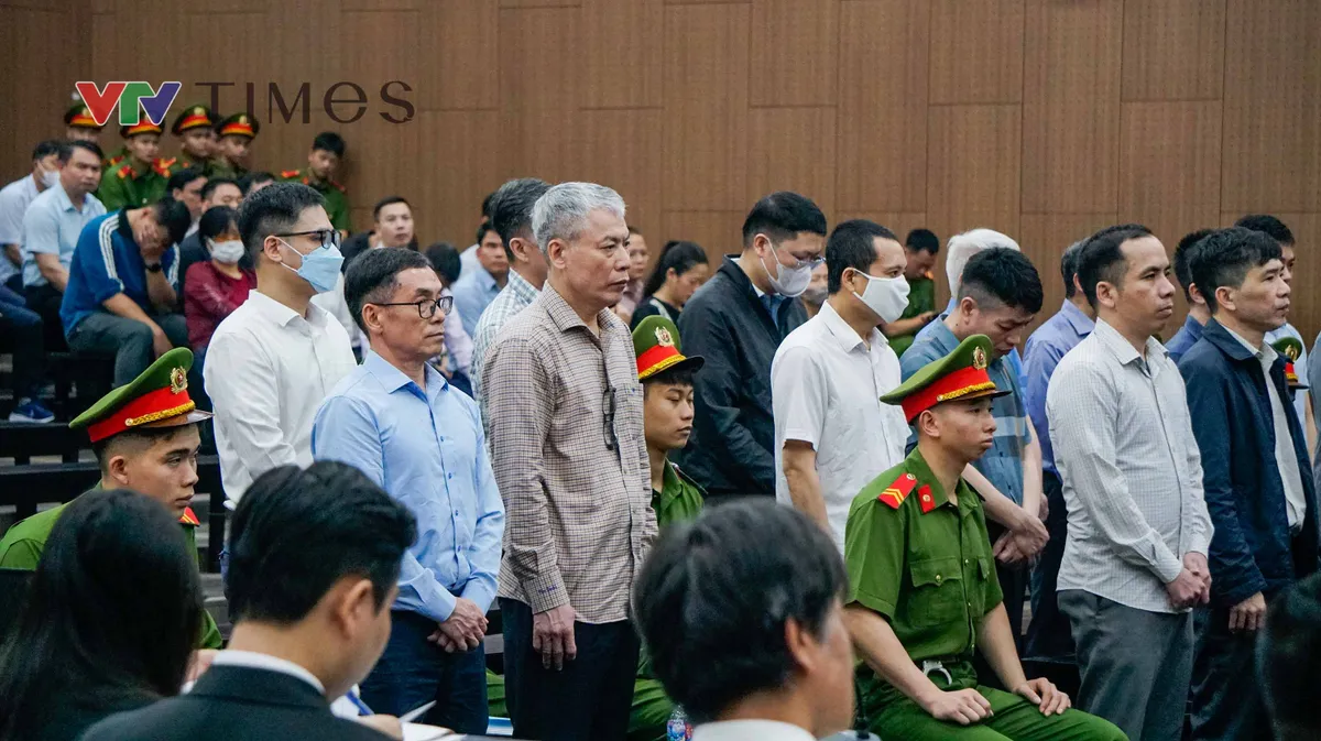 Vụ C&ocirc;ng ty Ho&agrave;ng D&acirc;n: Nữ kế to&aacute;n bật kh&oacute;c tại t&ograve;a &ldquo;Chỉ mong c&oacute; cơ hội lo cho con&rdquo; - Ảnh 1.