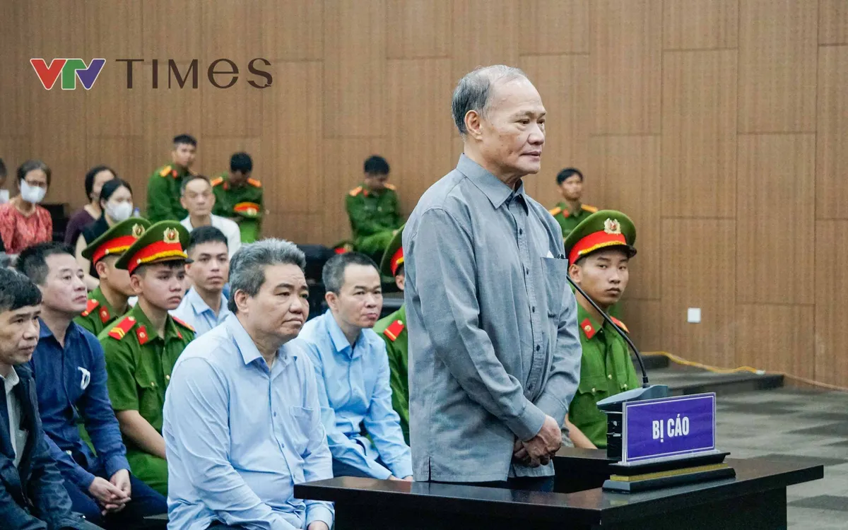 Cựu Thứ trưởng Ho&agrave;ng Văn Thắng bị đề nghị 4-5 năm t&ugrave;- Ảnh 4.