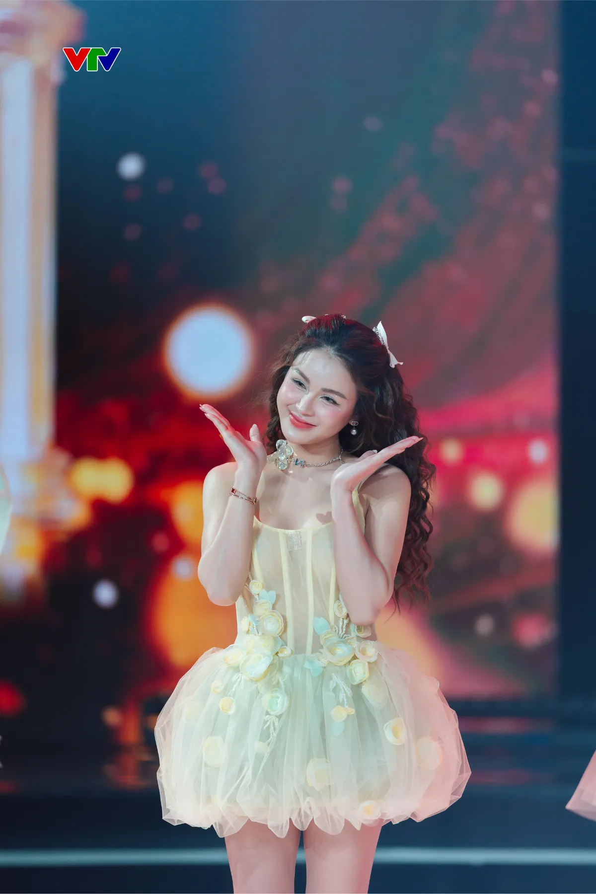 Sao Việt ch&uacute;c mừng sinh nhật tuổi 30 của VTV3 - Ảnh 9.