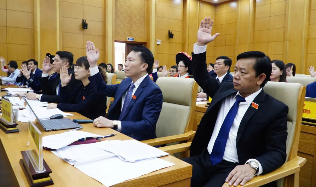 &Ocirc;ng L&ecirc; Hải H&ograve;a t&aacute;i đắc cử Chủ tịch UBND tỉnh Cao Bằng - Ảnh 1.