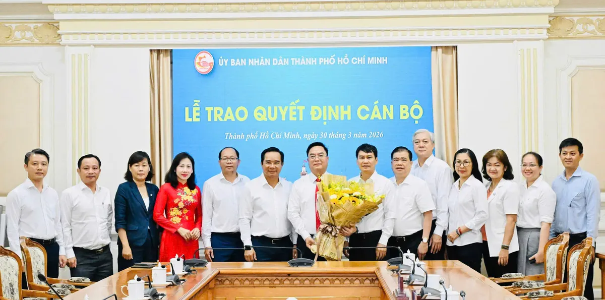 TP Hồ Chí Minh bổ nhiệm ông Hoàng Vũ Thảnh giữ chức Giám đốc Sở Tài chính - Ảnh 2. TP Hồ Chí Minh bổ nhiệm ông Hoàng Vũ Thảnh giữ chức Giám đốc Sở Tài chính - Ảnh 2.