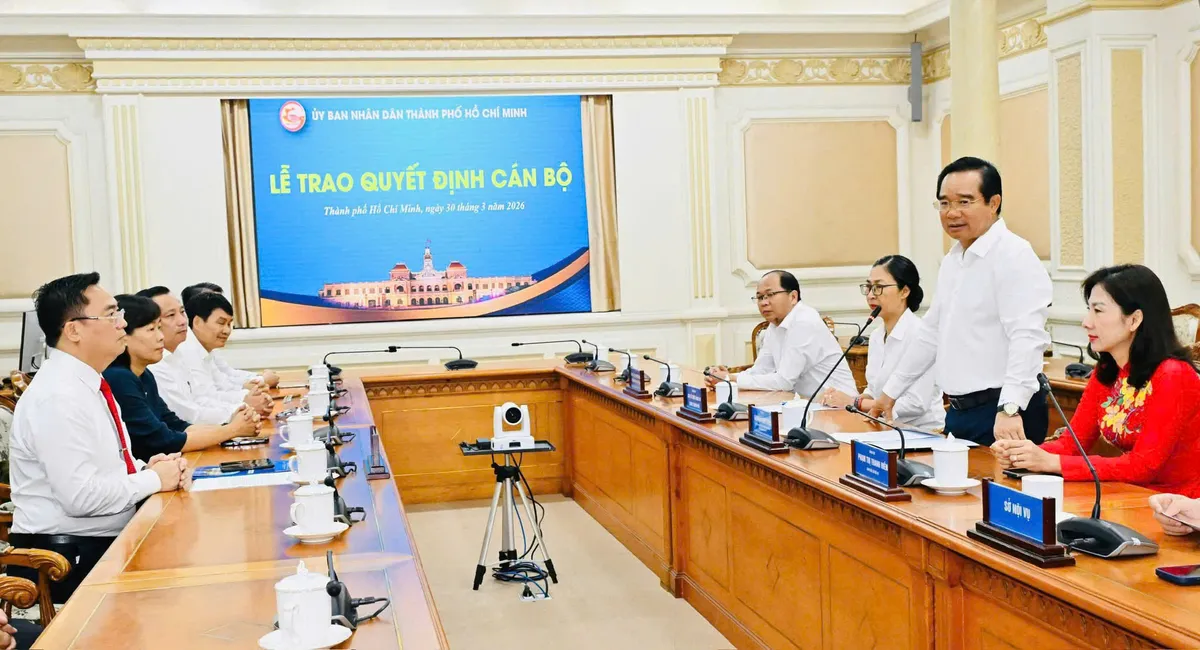 TP Hồ Chí Minh bổ nhiệm ông Hoàng Vũ Thảnh giữ chức Giám đốc Sở Tài chính - Ảnh 1. TP Hồ Chí Minh bổ nhiệm ông Hoàng Vũ Thảnh giữ chức Giám đốc Sở Tài chính - Ảnh 1.