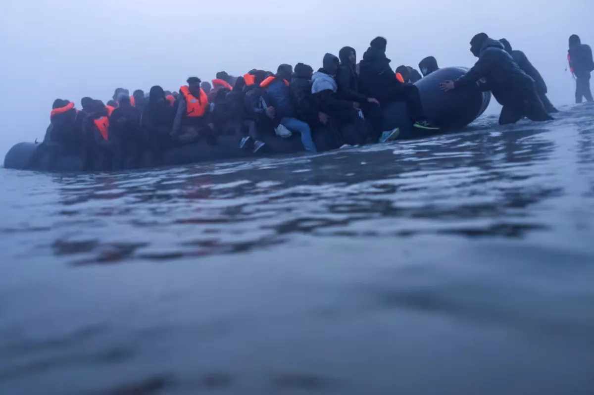 Ch&acirc;u &Acirc;u đẩy mạnh trục xuất người di cư bất hợp ph&aacute;p - Ảnh 2.