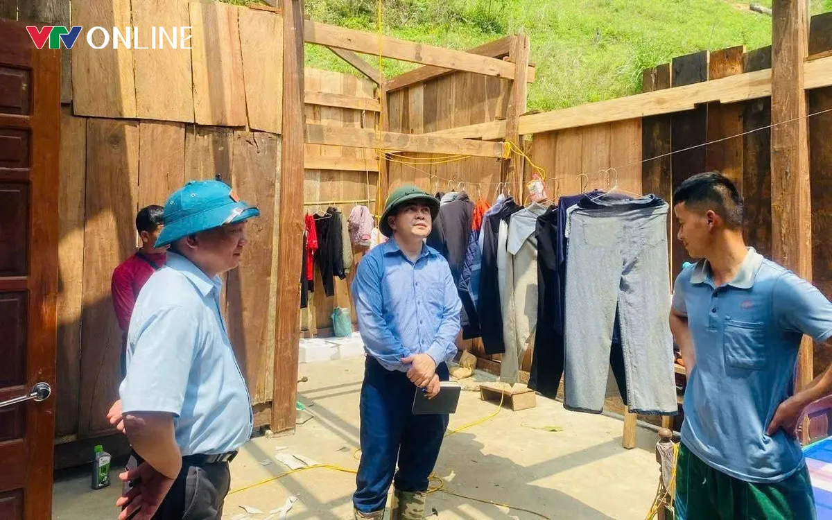 Nhà dân bị tốc mái tại xã Ba Bể.