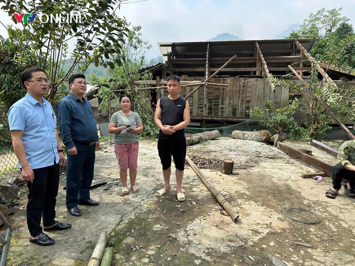 D&ocirc;ng lốc dữ dội, nhiều x&atilde; miền n&uacute;i Th&aacute;i Nguy&ecirc;n bị thiệt hại nặng nề - Ảnh 2.