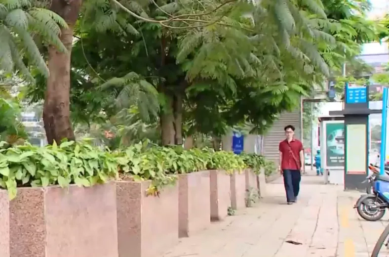 Người trẻ thay đổi thói quen để tiết kiệm và sống xanh - Ảnh 1.