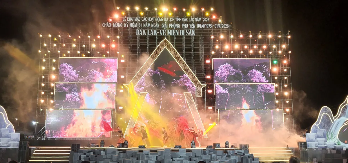 Đánh thức ‘mạch nguồn di sản’: Đắk Lắk khai màn chiến dịch kích cầu du lịch 2026 từ miền biển Tuy Hòa- Ảnh 2. Đánh thức ‘mạch nguồn di sản’: Đắk Lắk khai màn chiến dịch kích cầu du lịch 2026 từ miền biển Tuy Hòa- Ảnh 2.