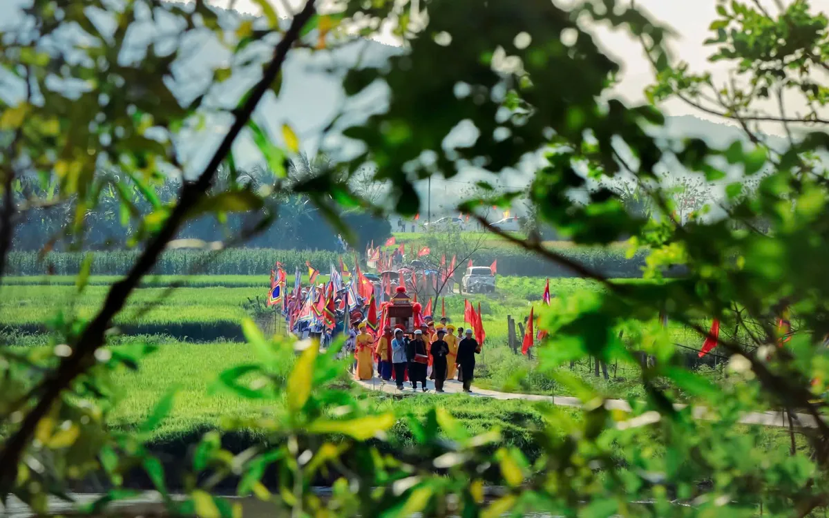 Lễ hội Bà Thu Bồn 2026 tái hiện đậm nét văn hóa tâm linh xứ Quảng, thu hút đông đảo du khách.