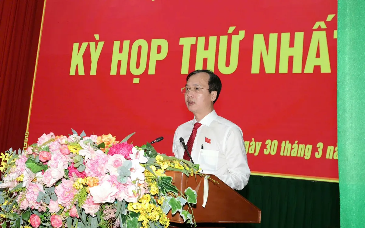 Chủ tịch UBND tỉnh Vĩnh Long Trần Trí Quang phát biểu tại Kỳ họp thứ nhất, HĐND tỉnh Vĩnh Long - Ảnh: VGP/LS