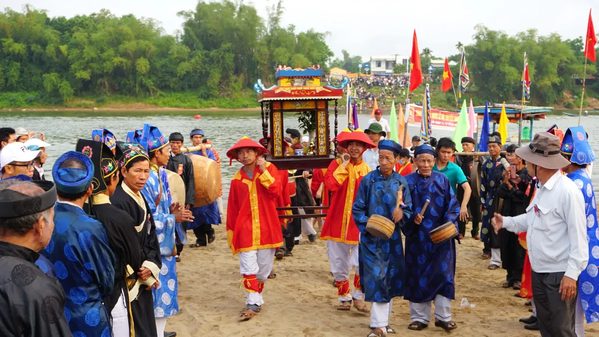 Rộn ràng Lễ hội Bà Thu Bồn 2026, đậm sắc màu văn hóa tâm linh xứ Quảng- Ảnh 1. Rộn ràng Lễ hội Bà Thu Bồn 2026, đậm sắc màu văn hóa tâm linh xứ Quảng- Ảnh 1.