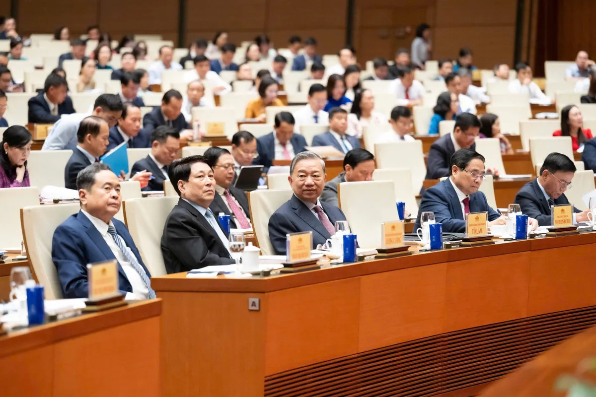 Chủ tịch Quốc hội: Cuộc bầu cử l&agrave; dấu mốc quan trọng trong tiến tr&igrave;nh ph&aacute;t triển của đất nước - Ảnh 1.