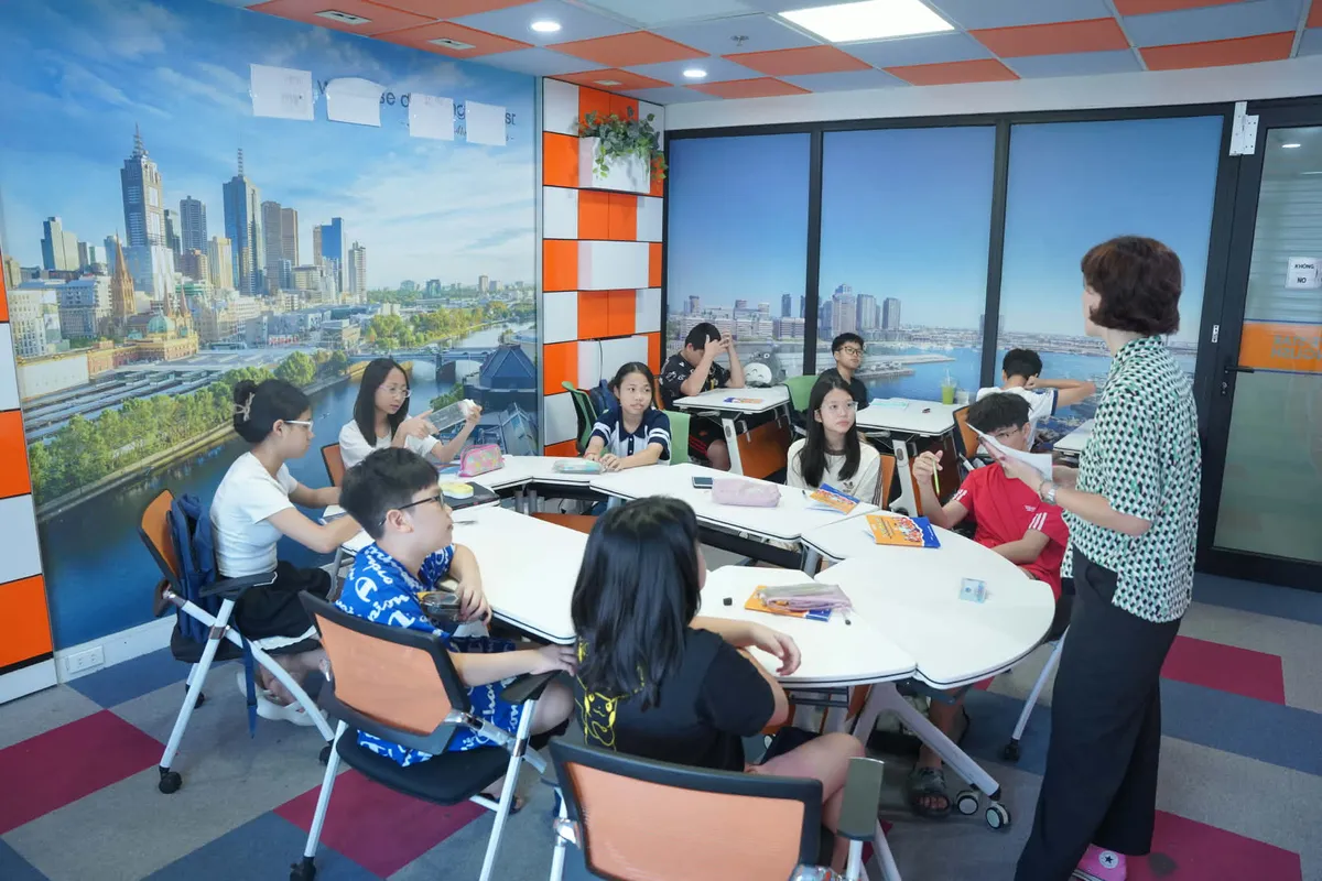 Th&uacute;c đẩy x&atilde; hội h&oacute;a, hiện thực h&oacute;a mục ti&ecirc;u tiếng Anh l&agrave; ng&ocirc;n ngữ thứ hai- Ảnh 4.