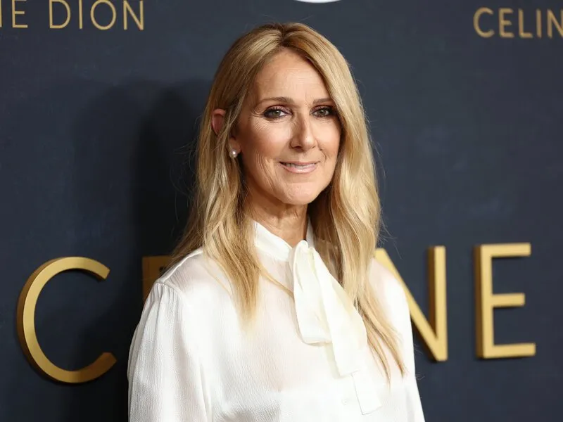 Celine Dion sẽ trở lại sân khấu với 10 concert tại Paris- Ảnh 1. Celine Dion sẽ trở lại sân khấu với 10 concert tại Paris- Ảnh 1.