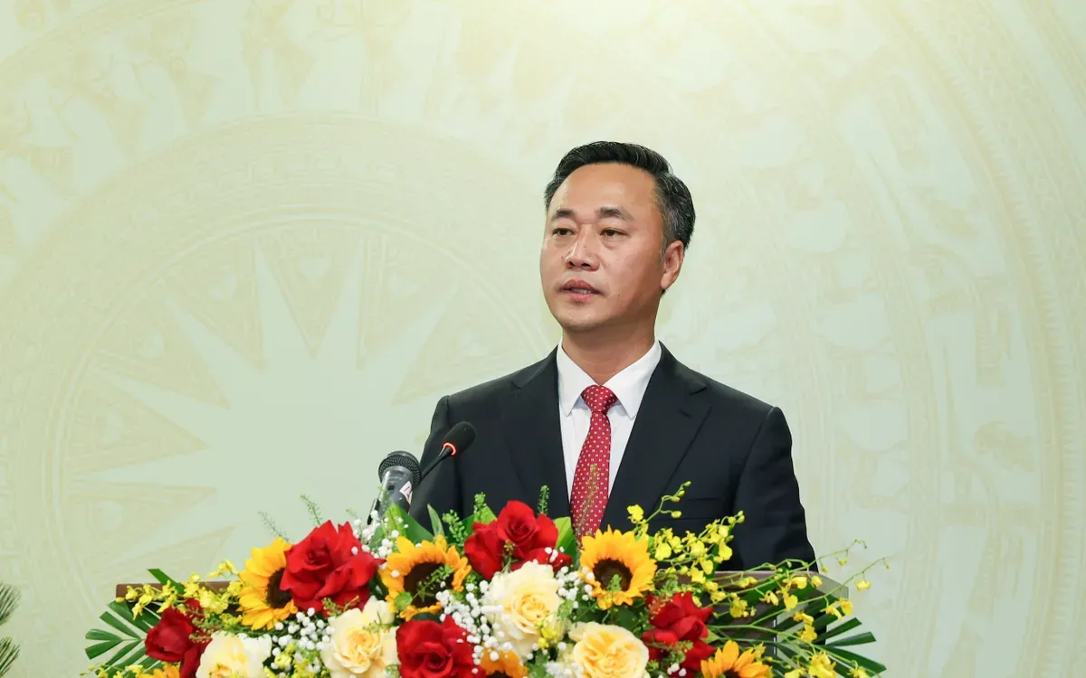 &Ocirc;ng Nguyễn Việt H&ugrave;ng đắc cử Chủ tịch UBND tỉnh Kh&aacute;nh H&ograve;a với tỷ lệ tuyệt đối- Ảnh 1.