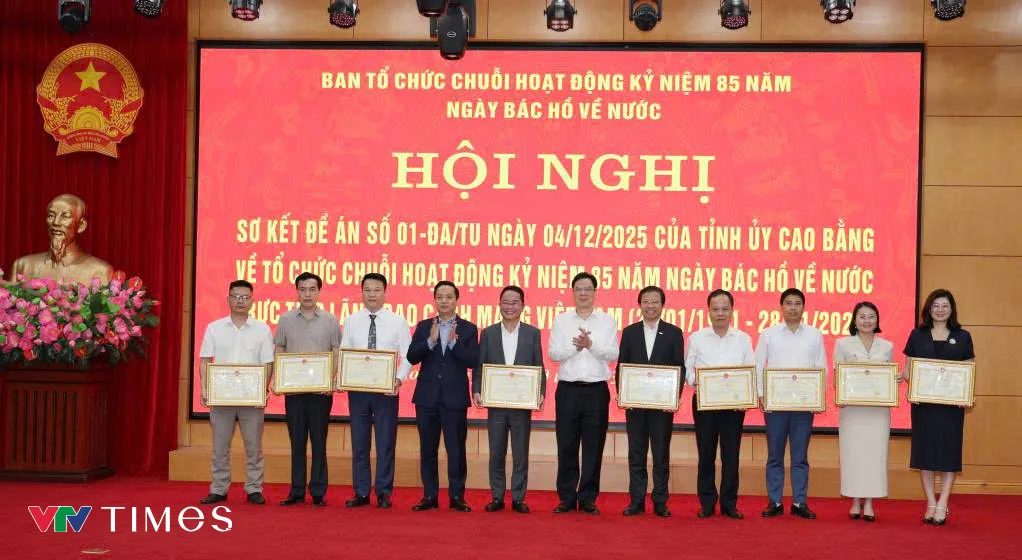 Cao Bằng tổ chức sơ kết chuỗi hoạt động kỷ niệm 85 năm ng&agrave;y B&aacute;c Hồ về nước  - Ảnh 6.