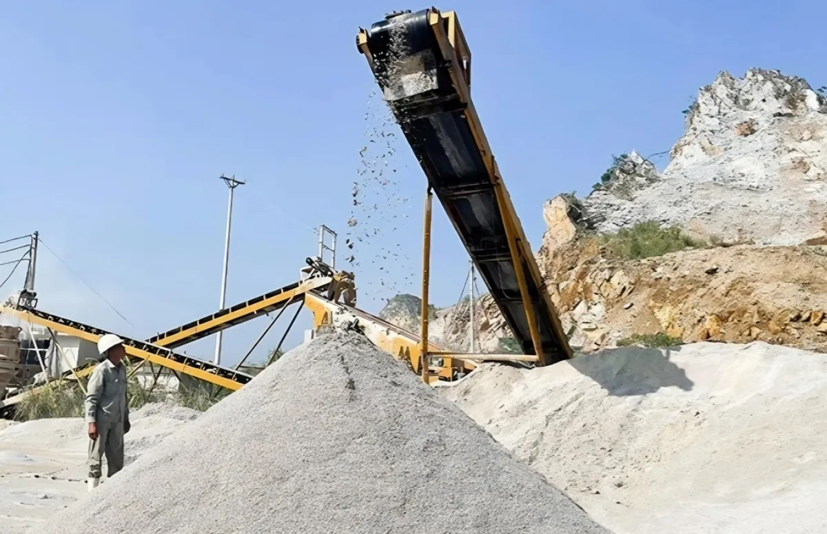 Thanh H&oacute;a th&aacute;o gỡ &ldquo;điểm nghẽn&rdquo; vật liệu, tăng tốc c&aacute;c dự &aacute;n đầu tư c&ocirc;ng - Ảnh 1.