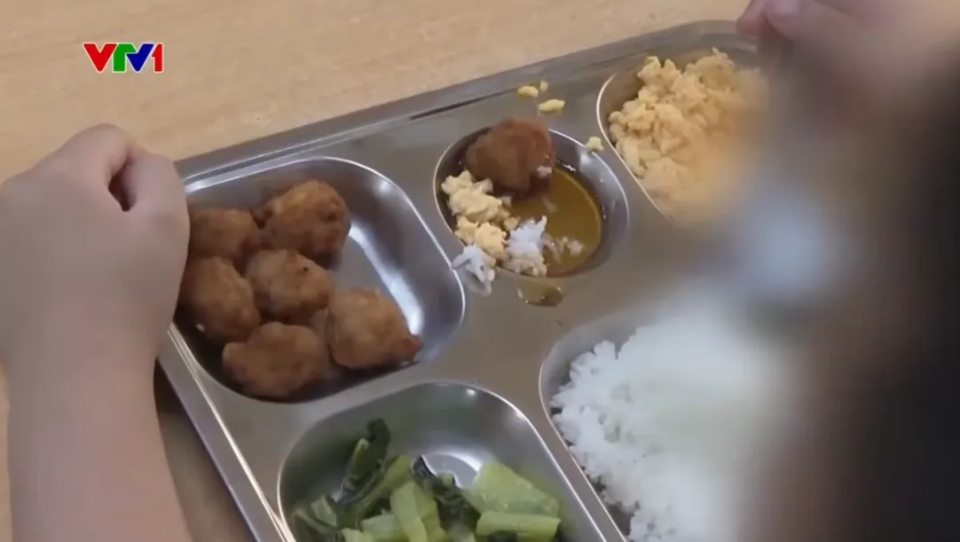 300 tấn thịt bẩn lọt lưới: Tr&aacute;ch nhiệm thuộc về ai? - Ảnh 2.