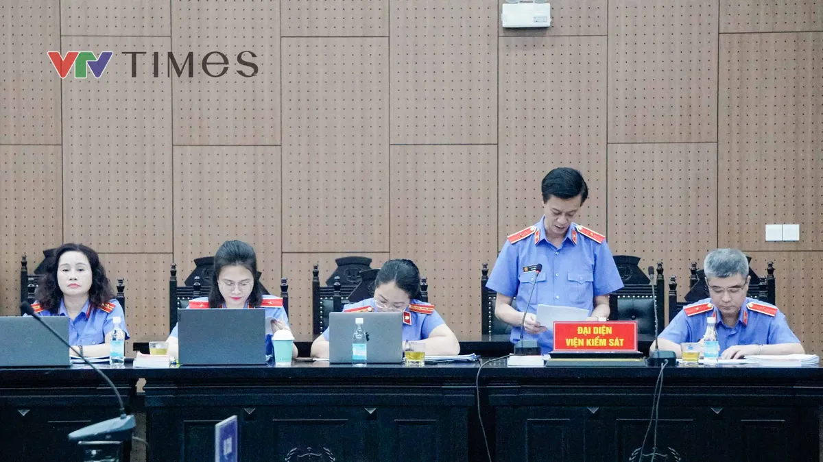 Cựu Thứ trưởng Ho&agrave;ng Văn Thắng bị đề nghị 4-5 năm t&ugrave;- Ảnh 1.