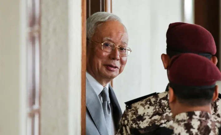 T&ograve;a &aacute;n Malaysia ph&aacute;n quyết cựu Thủ tướng Najib phải bồi thường 1,3 tỷ USD - Ảnh 1.