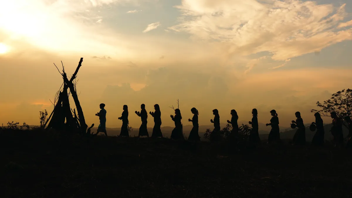 Măng Đen tung &ldquo;combo&rdquo; lễ hội dịp 30/4: Từ cồng chi&ecirc;ng, chợ phi&ecirc;n đến ph&aacute;o hoa đại ng&agrave;n- Ảnh 1.