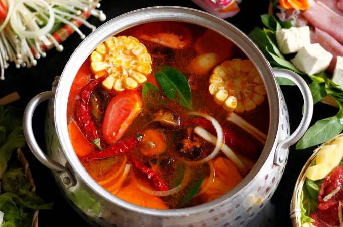 Canh bổ kiểu &ldquo;quốc hồn quốc t&uacute;y&rdquo; c&oacute; thể hủy thận nếu nấu qu&aacute; l&acirc;u hoặc từ thảo dược kh&ocirc;ng r&otilde; nguồn gốc- Ảnh 1.