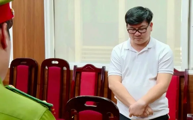 Đề nghị truy tố Chủ tịch Công ty Asia Life trong vụ sản xuất hàng giả là thực phẩm- Ảnh 1. Đề nghị truy tố Chủ tịch Công ty Asia Life trong vụ sản xuất hàng giả là thực phẩm- Ảnh 1.