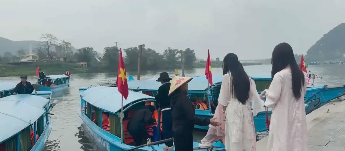 Li&ecirc;n kết v&ugrave;ng ph&aacute;t triển du lịch- Ảnh 5.