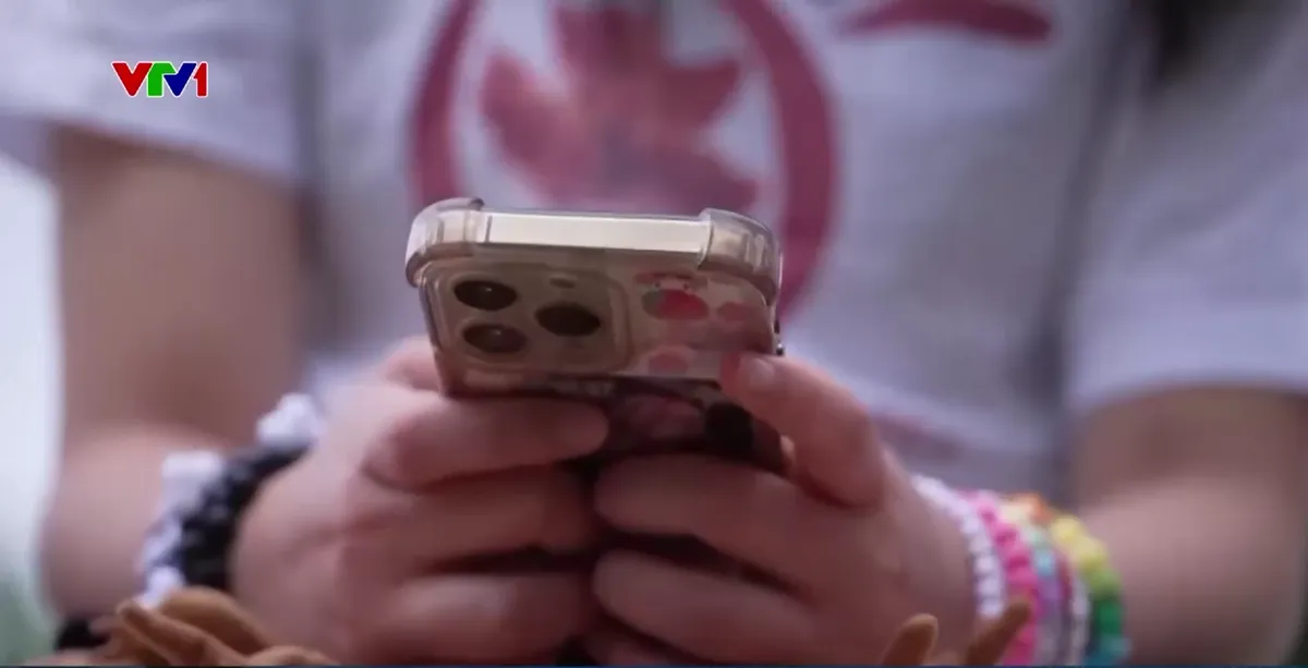 87% trẻ em dùng mạng xã hội mỗi ngày, nguy cơ mất an toàn gia tăng - Ảnh 1.