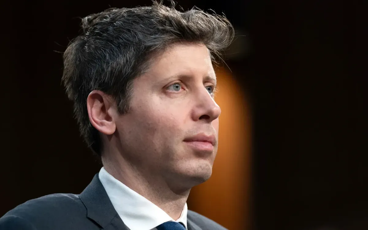 Ông Sam Altman, đồng sáng lập kiêm CEO OpenAI, điều trần tại Thượng viện Mỹ ở Washington ngày 8/5/2025. (Ảnh: AP)