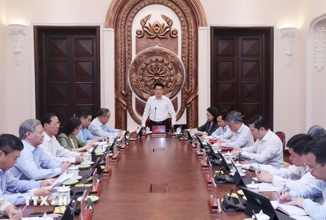 Chủ tịch nước chủ tr&igrave; giao ban thường kỳ với Văn ph&ograve;ng Chủ tịch nước - Ảnh 1.